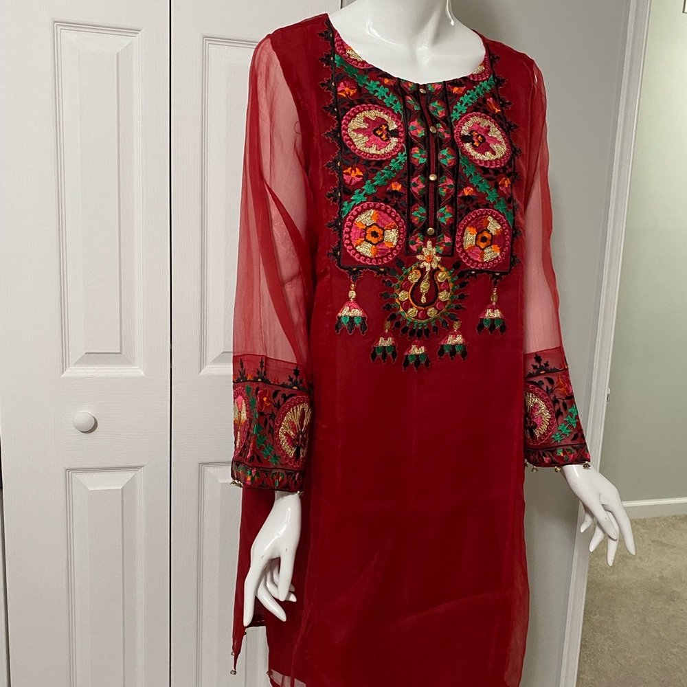 Pakistani/indian formal/casual dresses